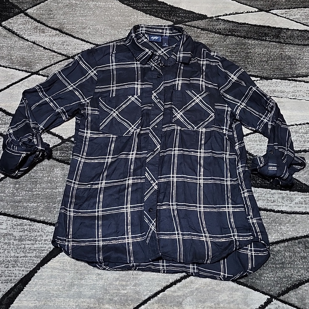 DAYTRIP BLACK METALLIC PLAID BUTTON DOWN LONG-SLEEVED SHIRT MEDIUM